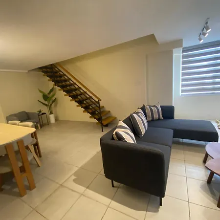 Edsa Heights Unit 3422 Two Br Penthouse Loft Unit Ama Tower Residences
