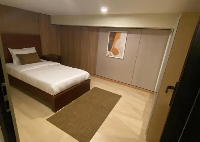 Edsa Heights Unit 3422 Two Br Penthouse Loft Unit Ama Tower Residences Aparthotel 3*