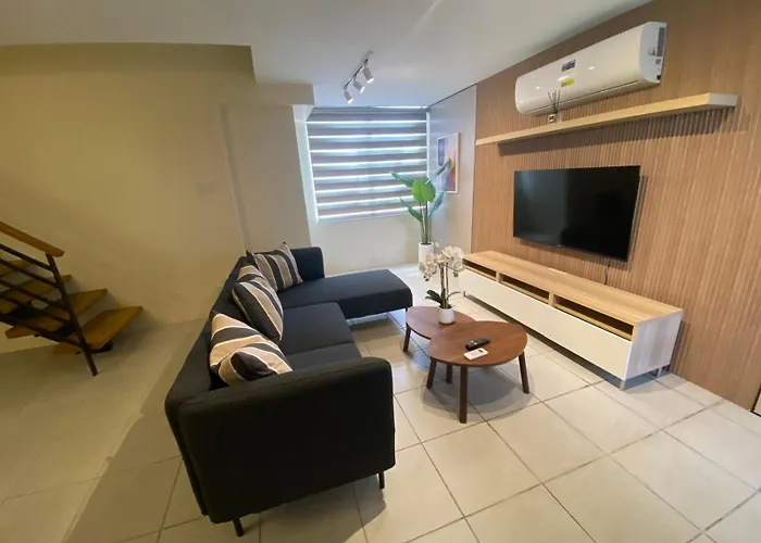 Edsa Heights Unit 3422 Two Br Penthouse Loft Unit Ama Tower Residences Aparthotel
