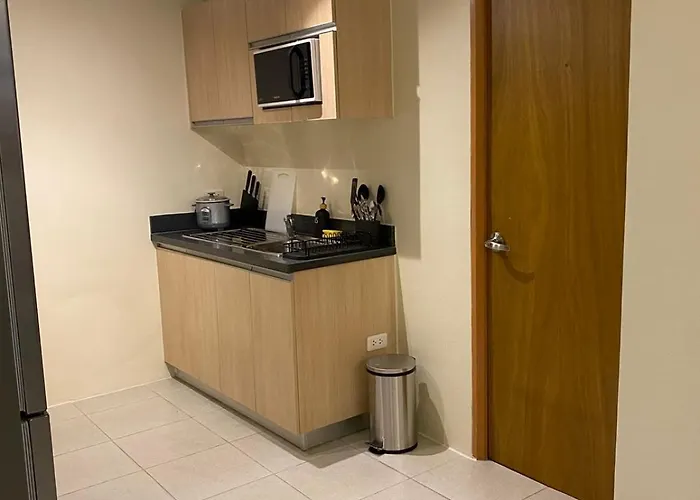 Aparthotel Edsa Heights Unit 3422 Two Br Penthouse Loft Unit Ama Tower Residences