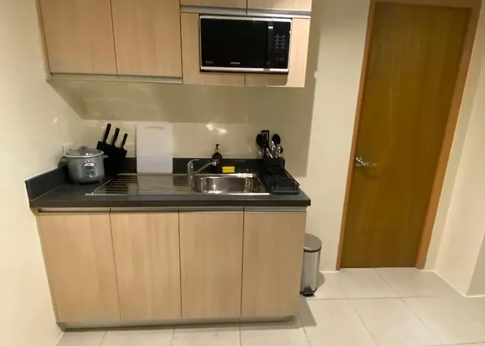Edsa Heights Unit 3422 Two Br Penthouse Loft Unit Ama Tower Residences 3* Manila