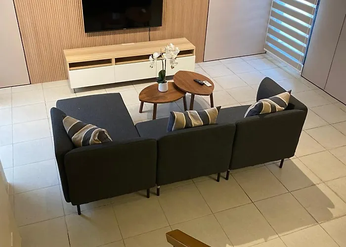Edsa Heights Unit 3422 Two Br Penthouse Loft Unit Ama Tower Residences Aparthotel 3*