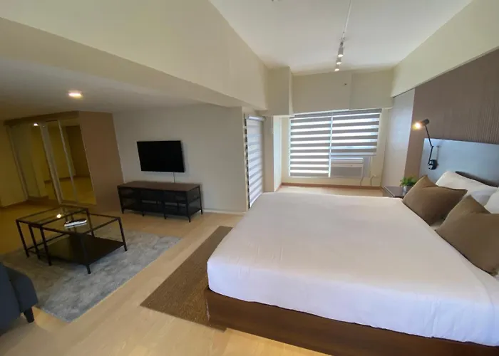 Edsa Heights Unit 3422 Two Br Penthouse Loft Unit Ama Tower Residences 3*