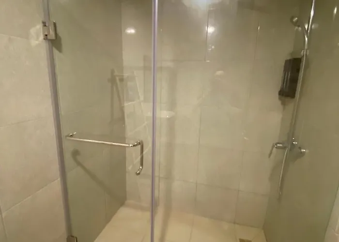 Edsa Heights Unit 3422 Two Br Penthouse Loft Unit Ama Tower Residences Aparthotel
